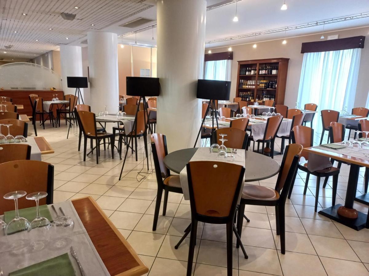 奥基奥贝洛乌娜威酒店 外观 照片